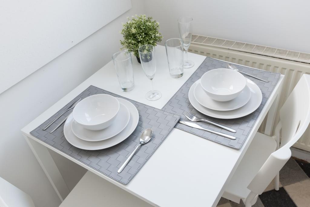 Lil' Dutch Studio Apartment Амстердам Екстериор снимка