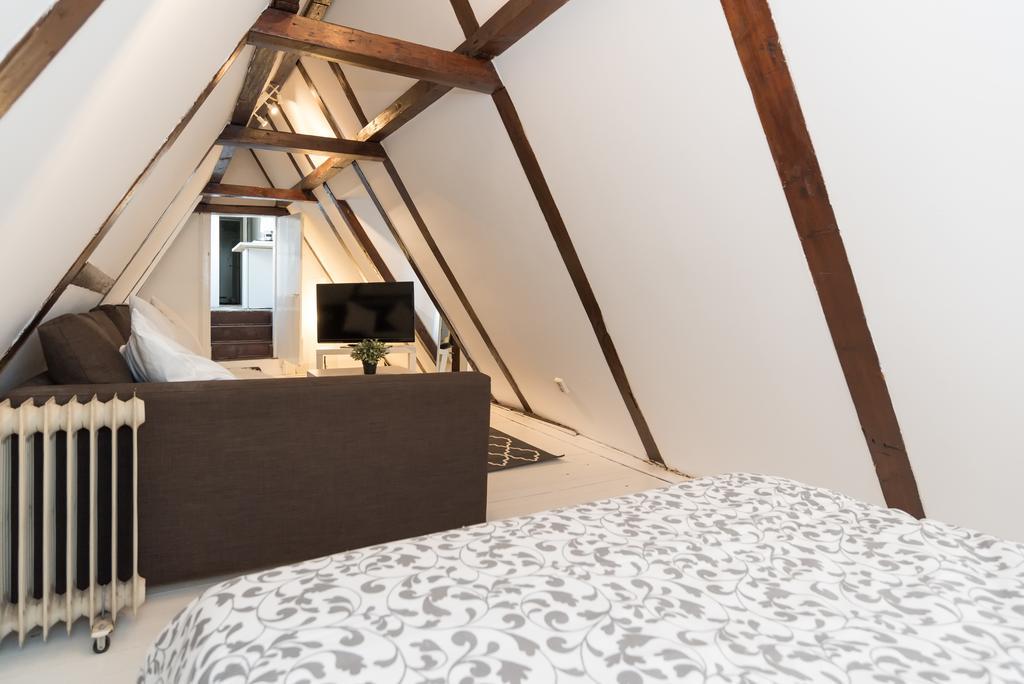 Lil' Dutch Studio Apartment Амстердам Екстериор снимка